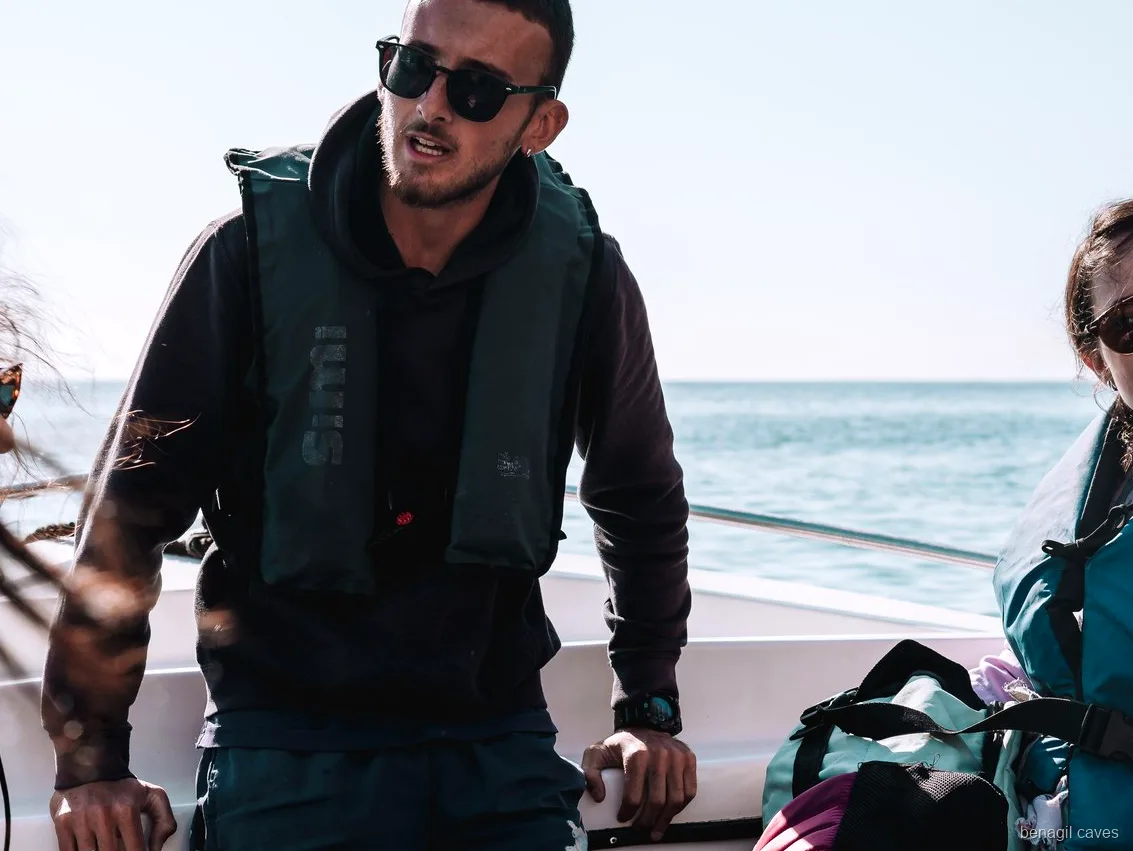 Meereshöhlen bei Benagil, besucht auf der Express-Bootstour